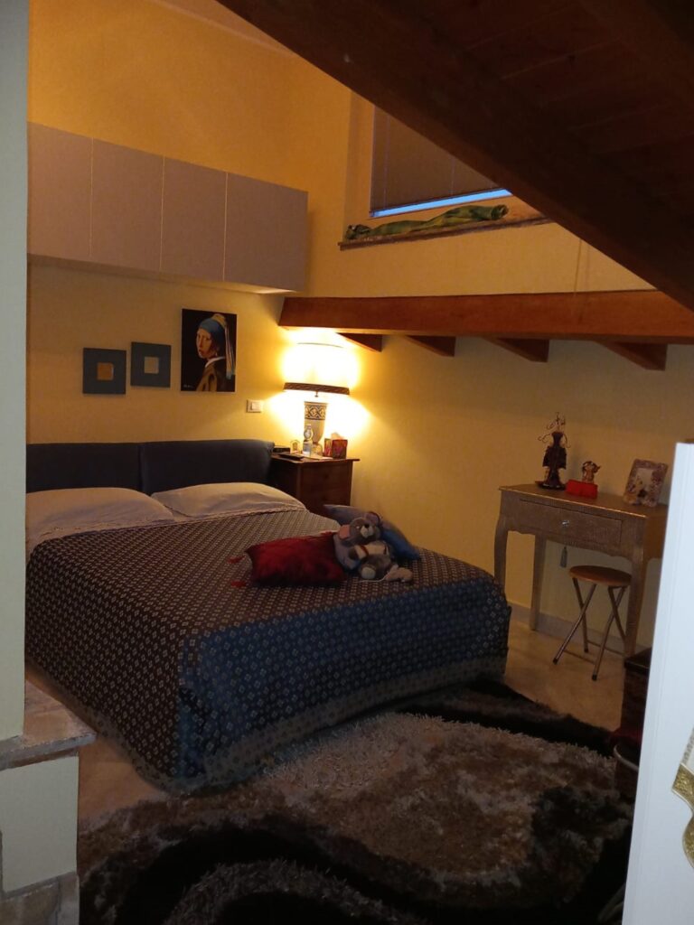 ANTONELLA CRESCENTINI 5